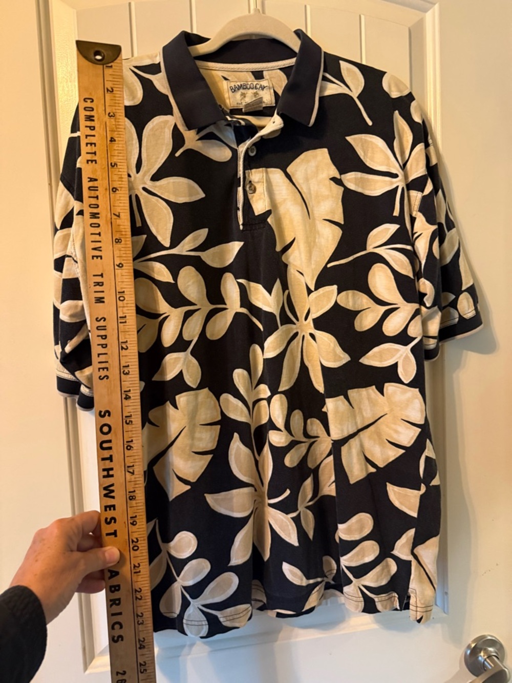 BAMBOO Cay Men's Black Polo with Cream Botanical Print. 100% cotton - Picture 3 of 7